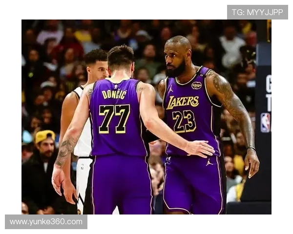 快船与湖人夏季赛精彩对决回顾球星表现与战术分析全景呈现