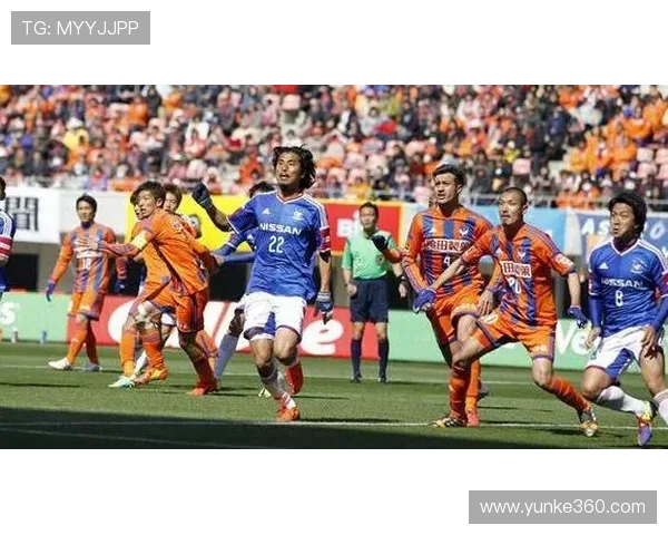 新泻天鹅迎战栎木FC决战赛场展现足球激情与团队精神