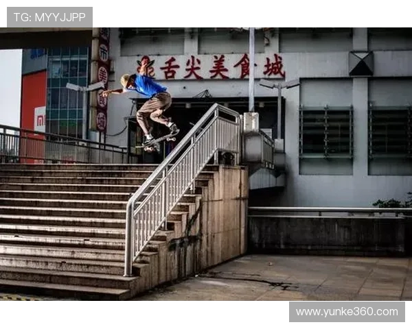 上海滑板队区域防守策略解析与滑板热点的深度探讨 上海滑板队区域防守策略解析与滑板热点的深度探讨