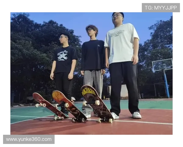 南京滑板队的反击之路：探索滑板文化的深度与激情